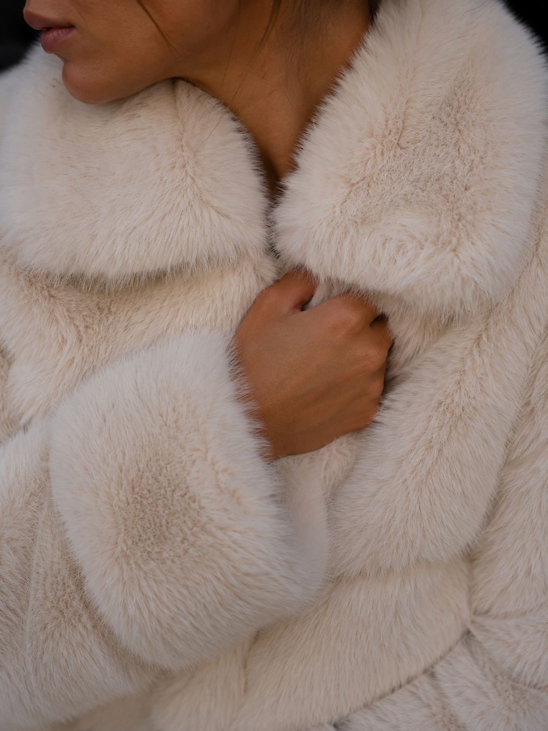 FAUX FUR COAT COCONUT BAY